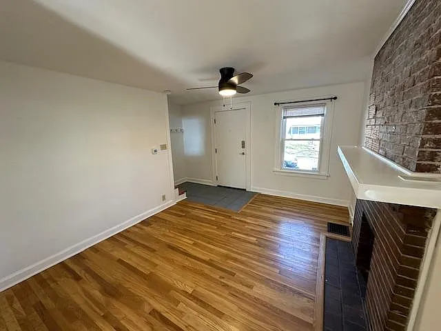 821 W Rich St #821 — Photo 5