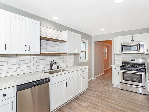 4th image of 4929 N Kingsley Dr