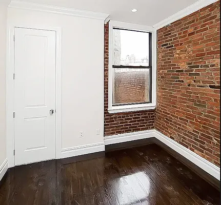 Rented by Avenues Real Estate | media 10