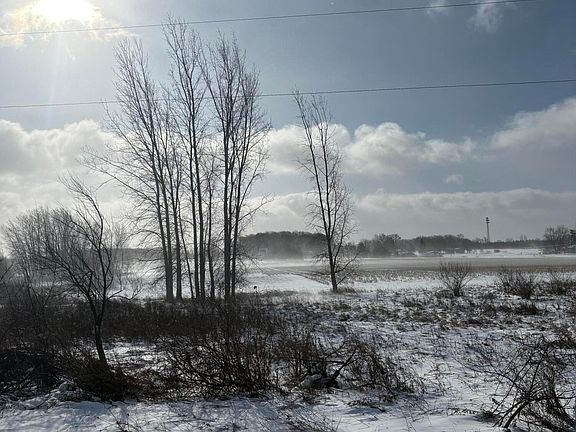 4th image of W Pickard Rd