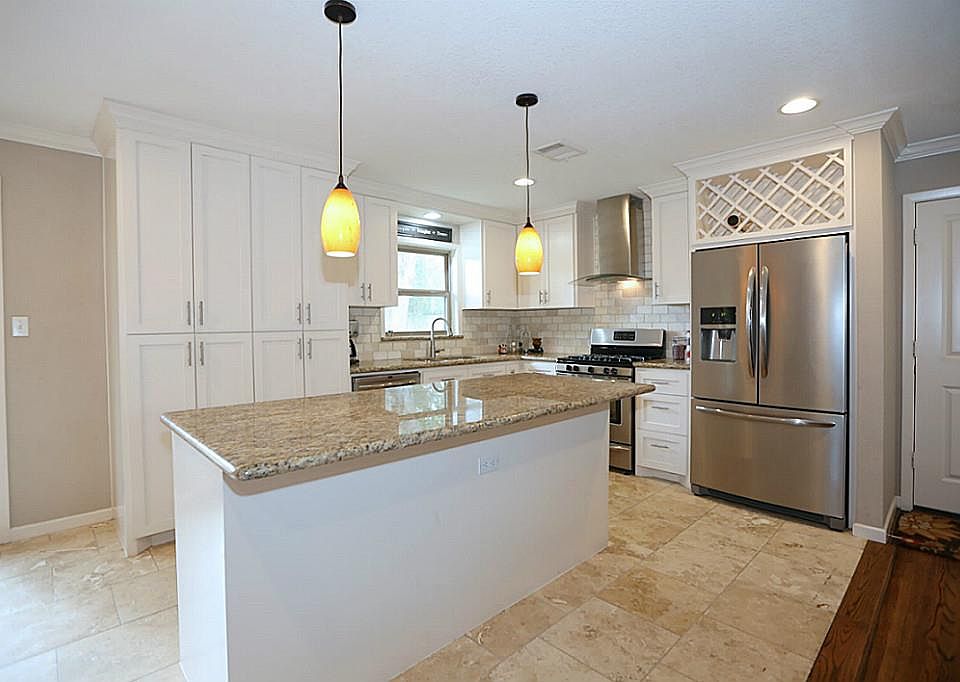 1st image of 5427 Creekbend Dr