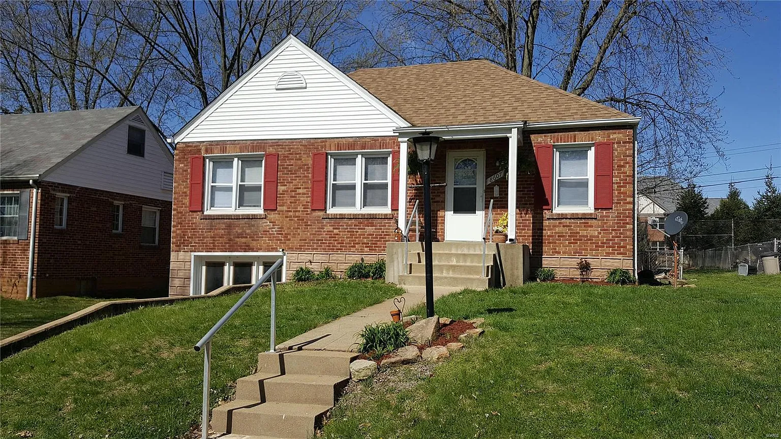 8607 Charlton Ln photo 1