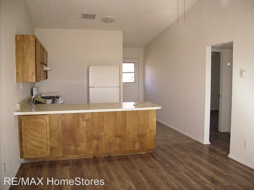 2nd image of 107 Wolverine St Unit B