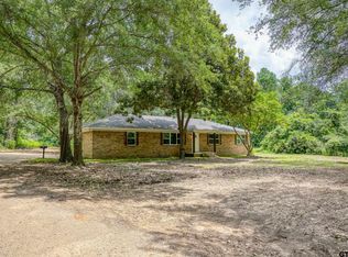 2304 Evergreen St, Palestine, TX 75803