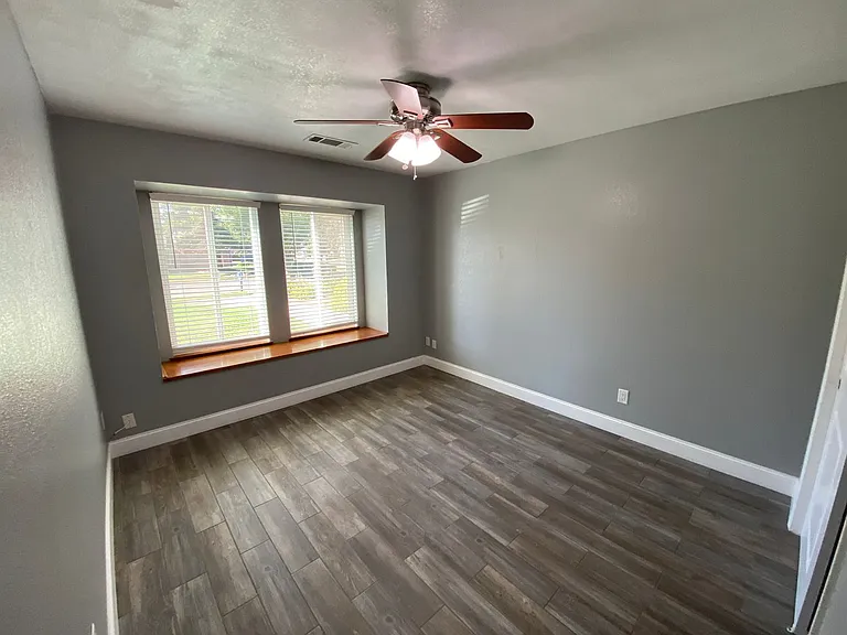 934 N Kent St — Photo 14