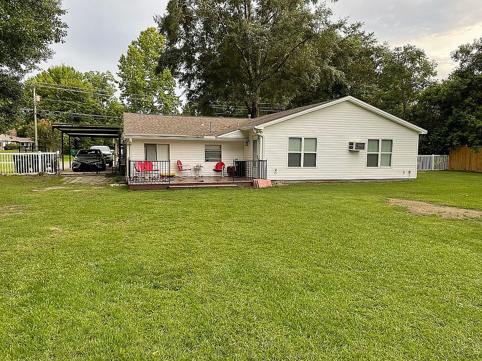 2nd image of 3971 Linda Ann Dr