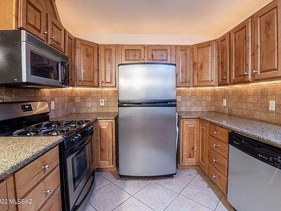 4th image of 5605 W Peaceful Dove Pl