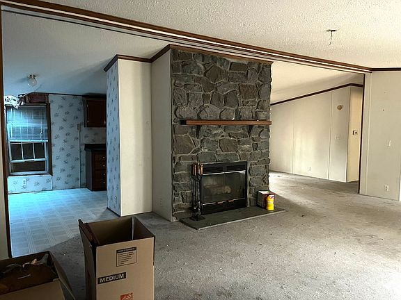 5th image of 2751 W Dillingham Dr