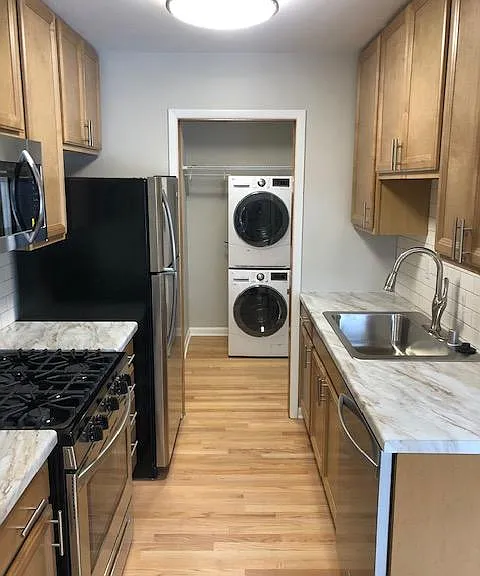 1310 Jewel Ct #1 — Photo 2