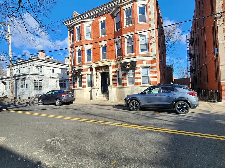 533 Chapel St #5A5 — Photo 16