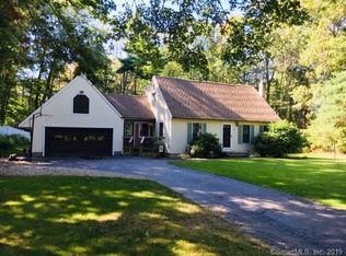 39 Colleen St, Killingly, CT 06239