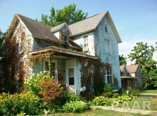 136 W Pine St, Canton, IL 61520