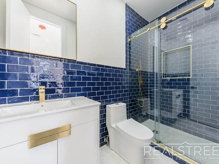 10 Marconi Pl #3 — Photo 7