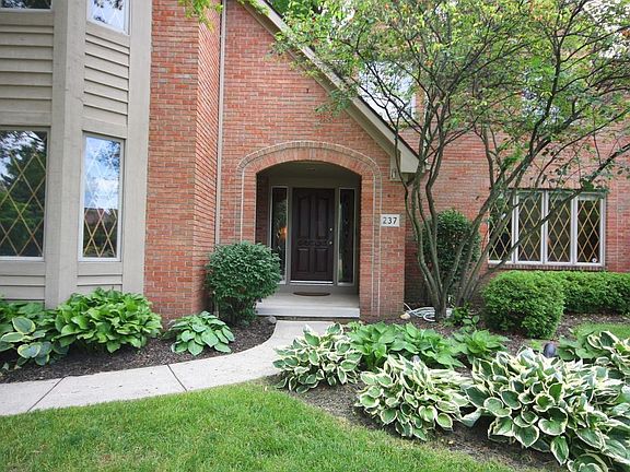 2nd image of 237 Deer Meadow Dr