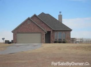 180 NW Cherry Rd, Apache, OK 73006