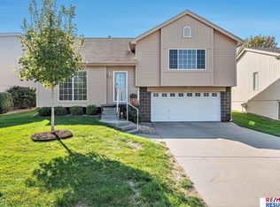 14467 Locust St, Omaha, NE 68116