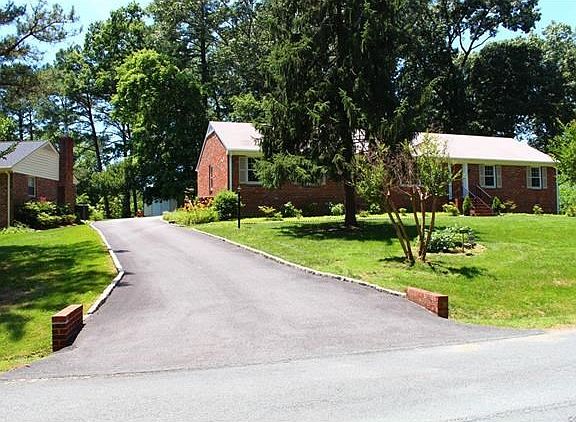 3rd image of 6411 Thrasher Way