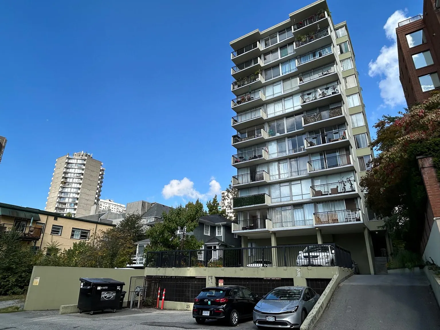 1 bed, 504 sqft, $2,300 — Photo 2