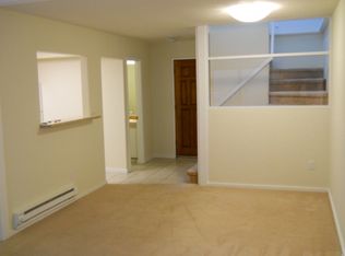 3651 34th Ave W APT D, Seattle, WA 98199