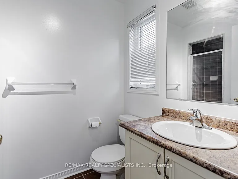 16 Evanwood Cres — Photo 17