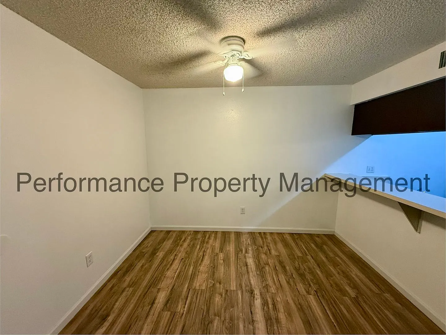 Crest View Apartments — Photo 3
