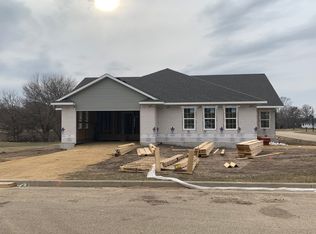 200 Martin Ave #200, Oregon, IL 61061