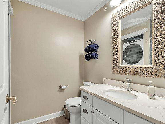 5th image of 308 Singapore Ct