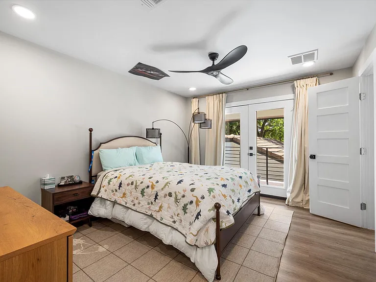 8202 Argentina St — Photo 30