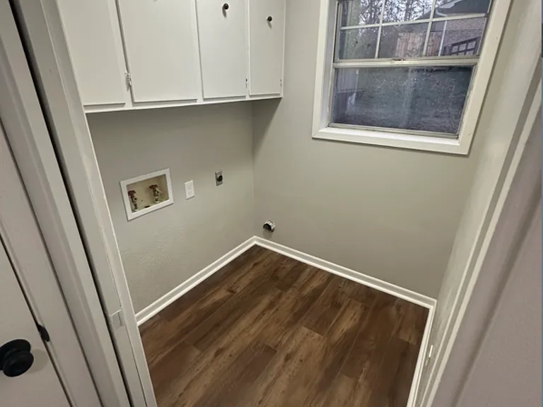 1829 Azalea St — Photo 5