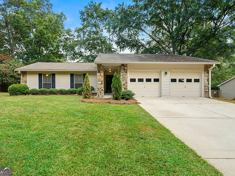 503 Waterwood Bnd — Photo 2