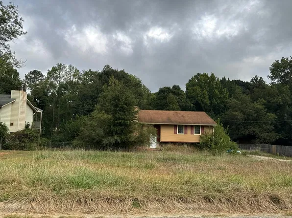 3754 Saddle Ridge Dr, Snellville, GA 30039