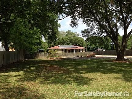 2nd image of 5514 Veterans Memorial Dr