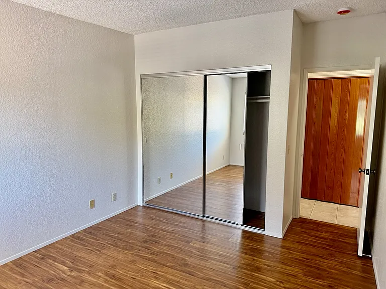 3549 Reynard Way #11 — Photo 12