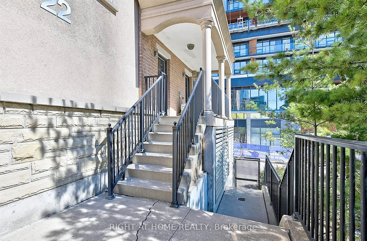 Building Photo - 22 Western Battery Rd #109