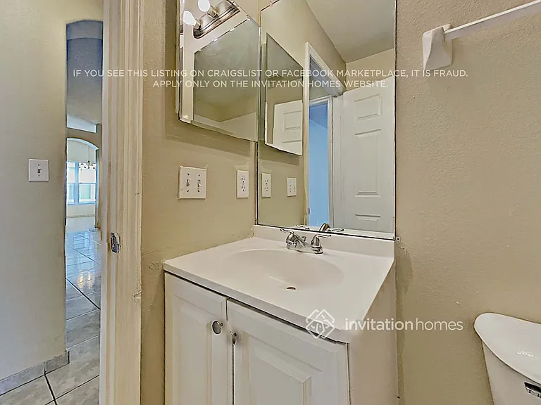1813 Snaresbrook Way — Photo 12