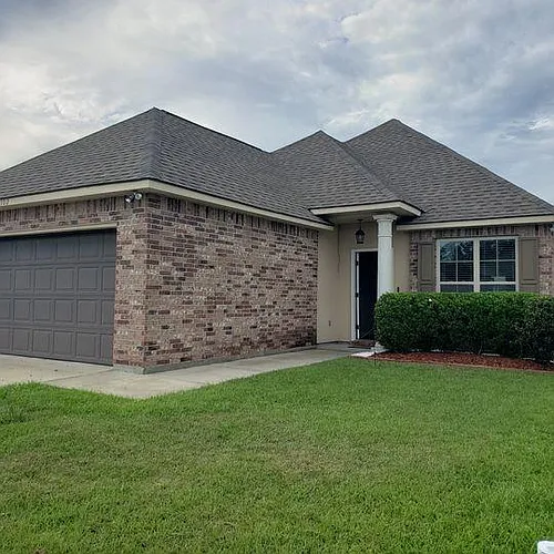 102 Sabine Dr Photo 1