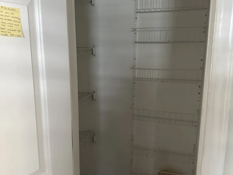 216 McFadden St — Photo 19