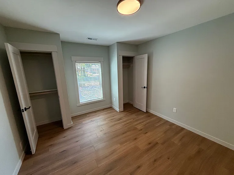 805 Boxwood Ln SE — Photo 18