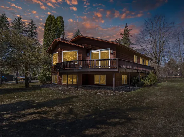 16672 2nd St S, Lakeland, MN 55043