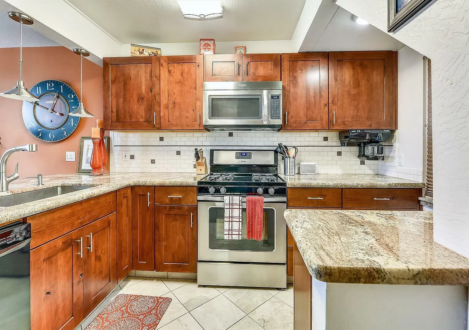 Tahoe City, Dollar Hill Ski Lease with Loft — Photo 3
