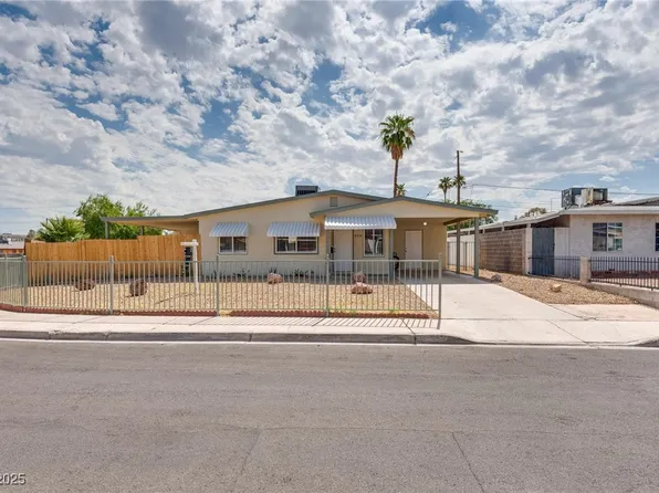 600 Berry Cir, Las Vegas, NV 89107