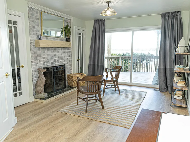212 Ambler St — Photo 9
