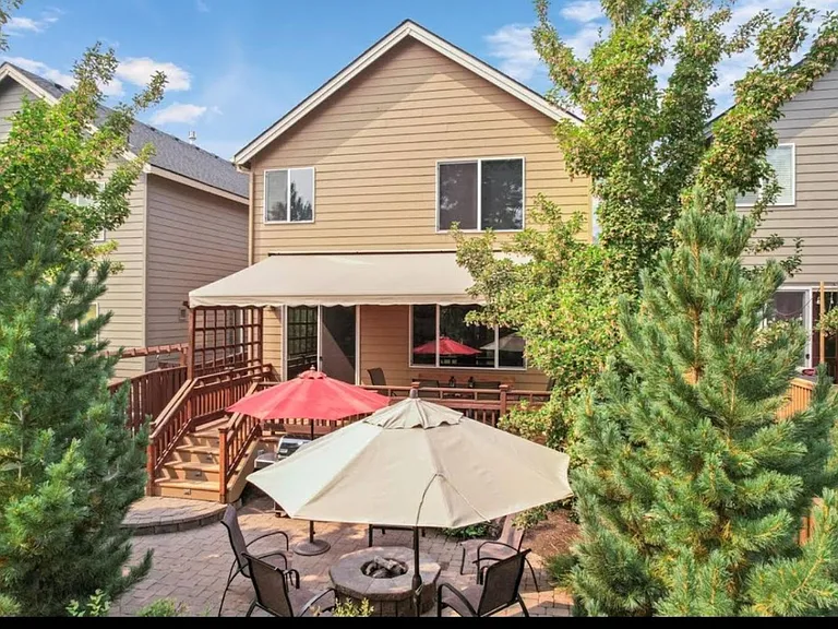 61330 Huckleberry Pl — Photo 57