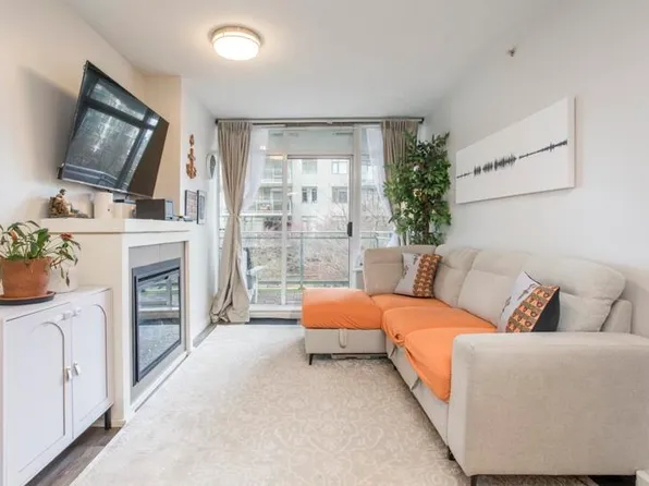 888 Carnarvon St #1009, New Westminster, BC V3M 0C6