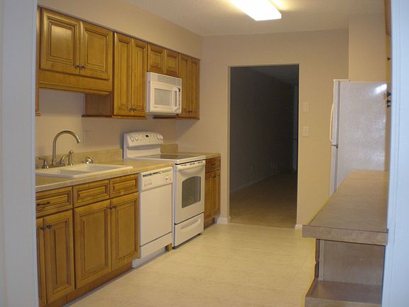 NEW CABINETS/COUNTERTOPS AREA