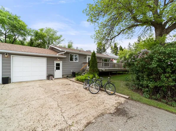 7 N 2nd Ave, Rosalind, AB T0B 3Y0