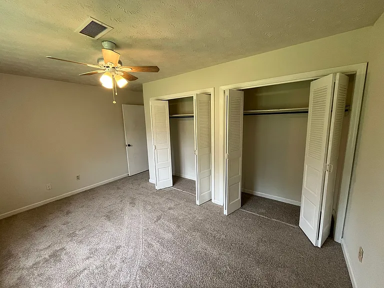 3911 Curry St — Photo 23