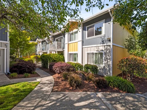 755 14th Ave APT 305, Santa Cruz, CA 95062