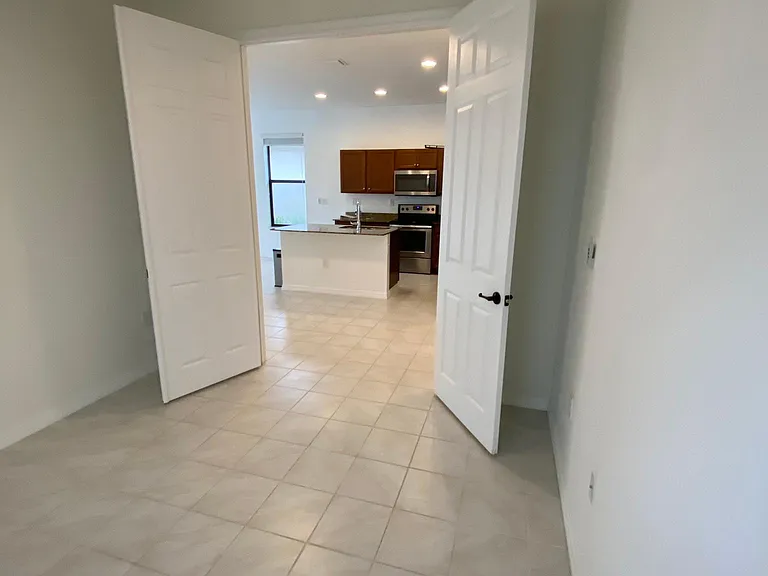 5447 Useppa Dr — Photo 10