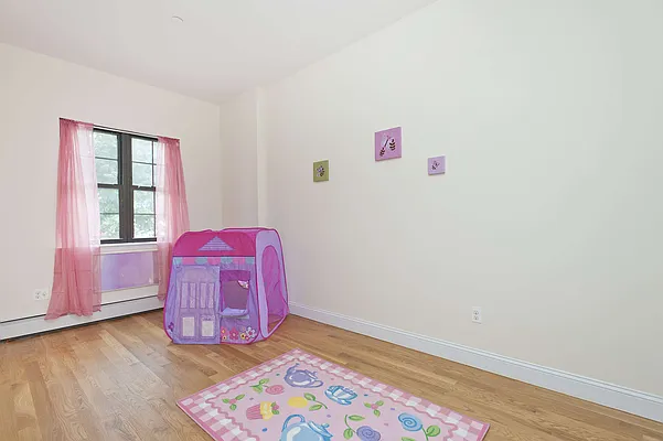 Rented by Compass | media 11